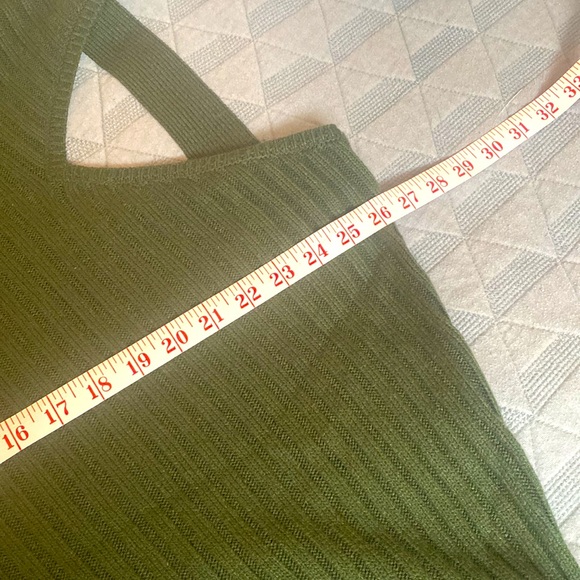 NY&Co Oversized Open Bar back Sweater - Picture 9 of 9